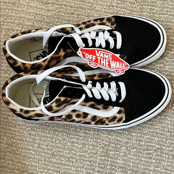 Vans Women's Sneakers with Leopard and Black Design - Picture 2 of 3